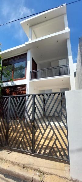 Negombo Munnakkaraya Home